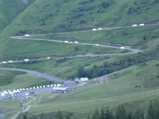 Le début des lacets du Tourmalet