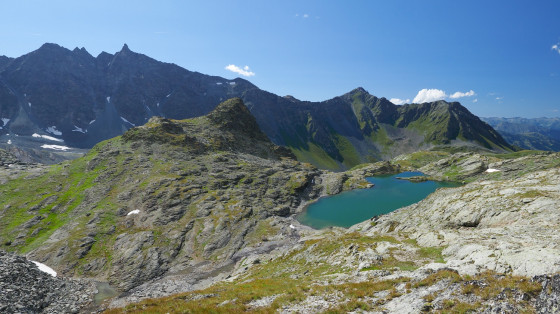 Le grand lac du Mont Coua