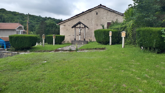 Le jardin de l\'église de Montplonne