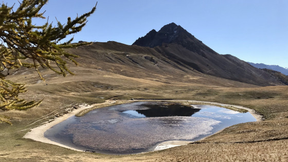Le Lac de Chavillon et l\'Aiguille Rouge