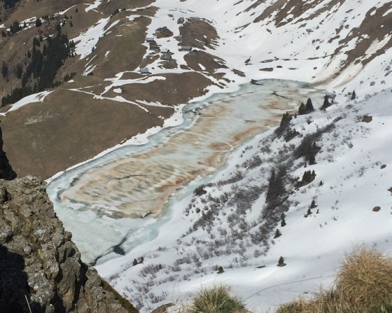 Le Lac de Lessy gelé en avril 2017
