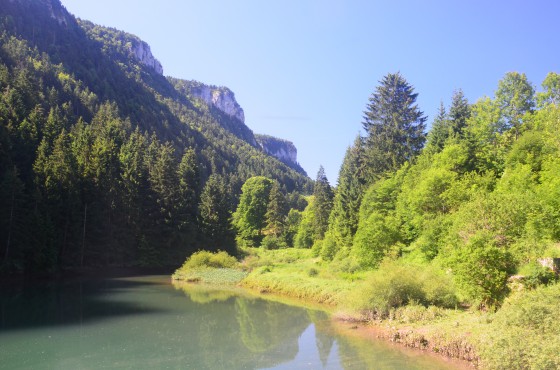 Le lac de retenue du barrage d\'Engins