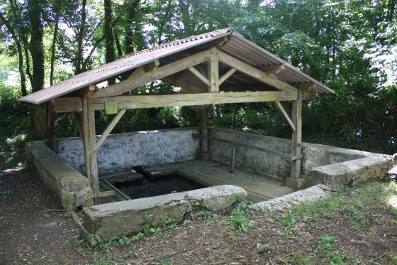 Le lavoir et la fontaine de Savrelle