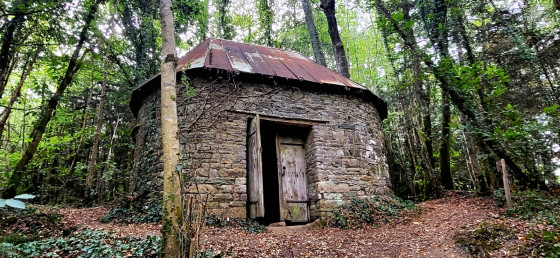 Le local de la pompe &agrave; vapeur de la Fontaine de Pla&ccedil;amen