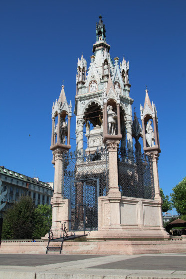 Le Mausolée Brunswick