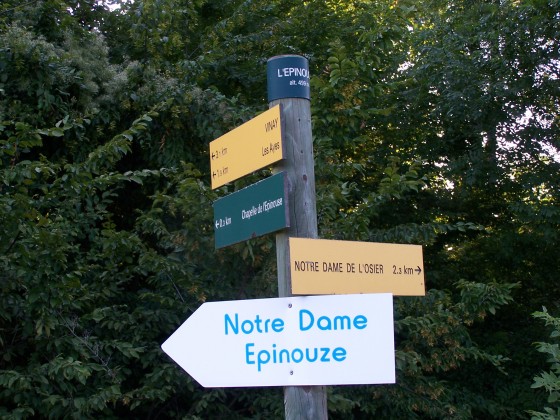 Le panneau indicateur de la chapelle