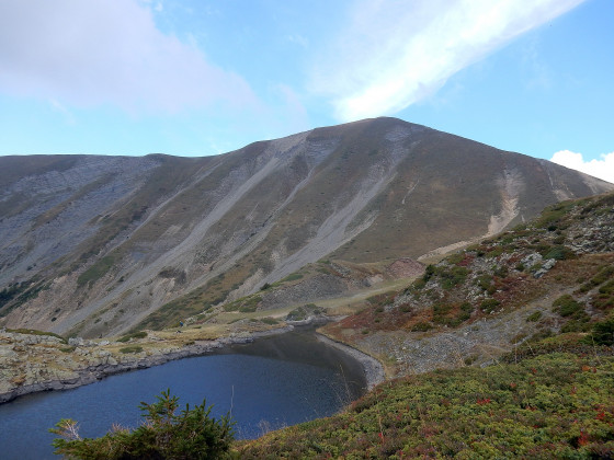 Le P&eacute;rollier vu du petit lac du Charlet