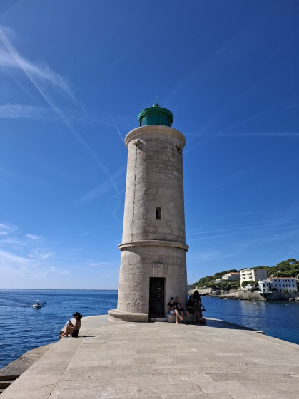 Le Phare de Cassis – Sentinelle de pierre au bout du monde
