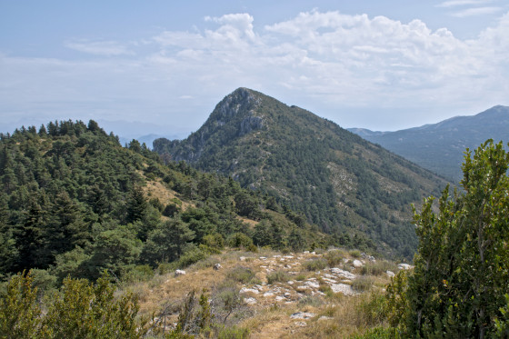 Le Pic de Fourneuby depuis le chemin de crete