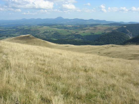 le Puy de Dôme et sa cour de volcans endormis