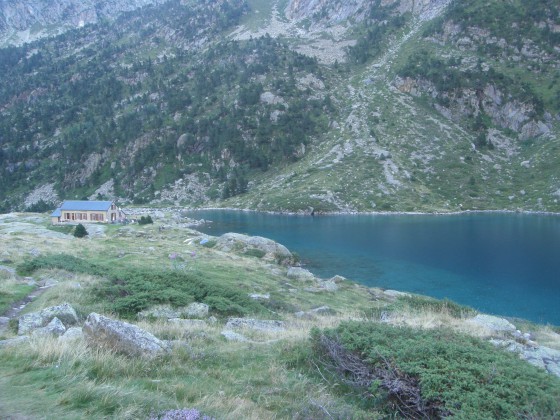 Le refuge du lac d\'Estom