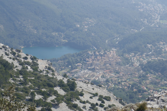 Le Revest et son lac