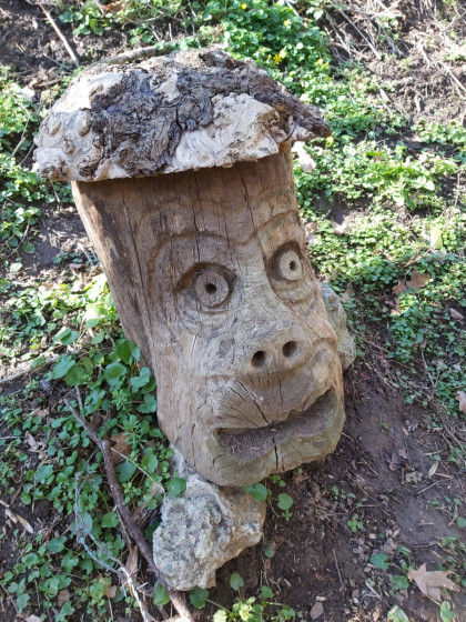 Très jolie sculpture le long du sentier du sculpteur