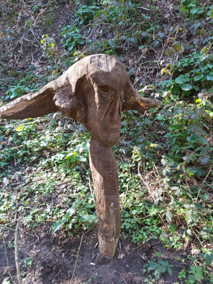 Très jolie sculpture le long du sentier du sculpteur
