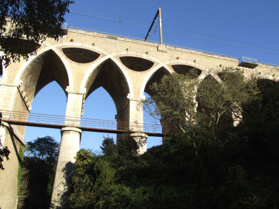 Le viaduc Saint-L&eacute;ger