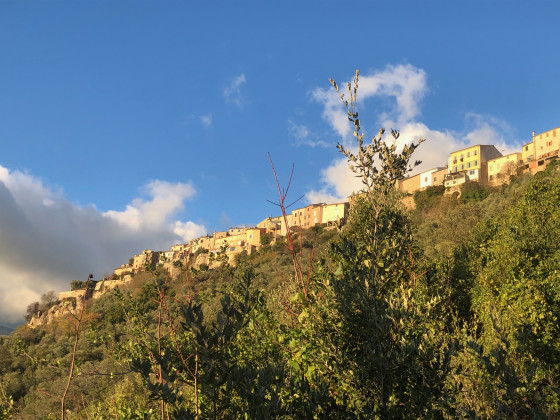Le village à l'arrivée