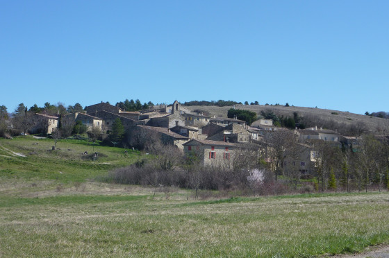 Le village de Francillon-sur-Roubion