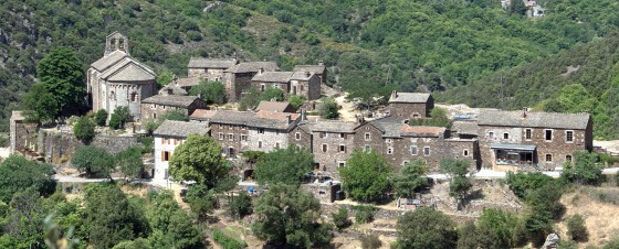 Le village de Thines