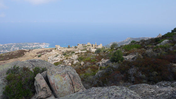 Le village ruiné d\'Occi