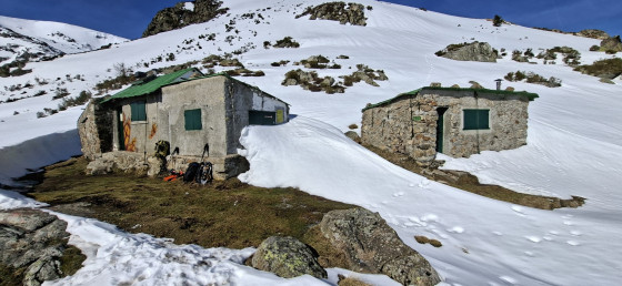 Les cabanes en hiver
