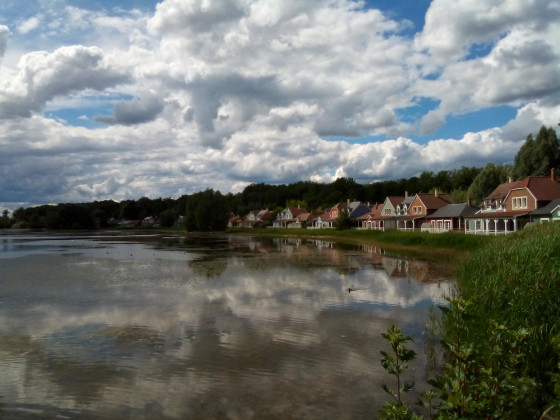 Les cottages le long du lac