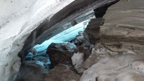 Les dessous du glacier de l\'Arpont
