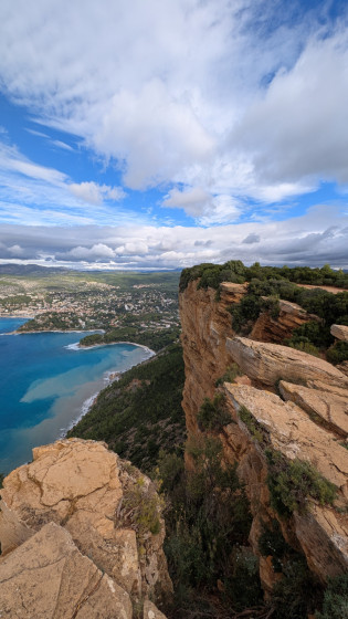 Les Falaises