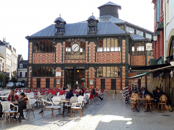 Les halles de Sens