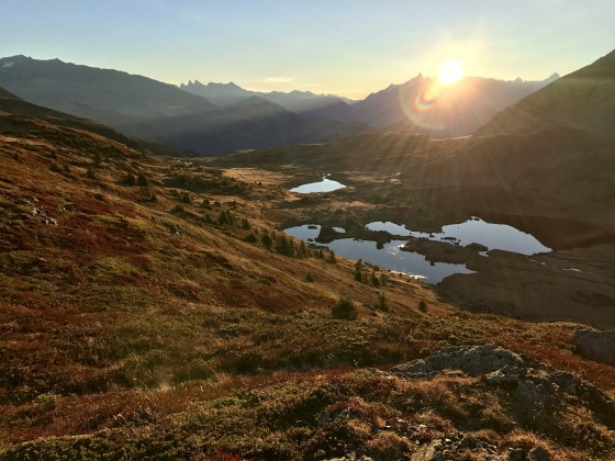 Les lacs de la Jasse à l\'aurore