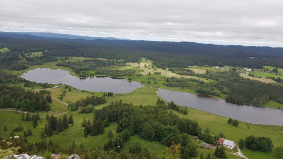 Les lacs vus depuis la Roche Bernard