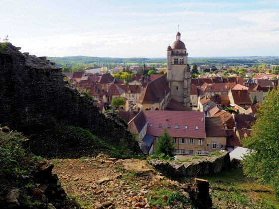 Les remparts de Poligny