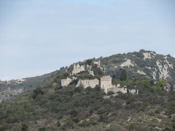 Les ruines de Chateauneuf-Villevieille