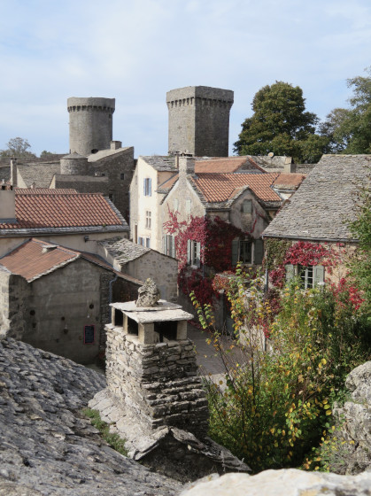 Les tours de la Couvertoirade