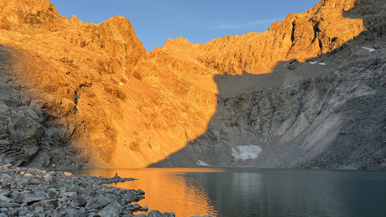 Lever du jour sur le lac du Pavé