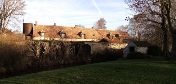 Longue et belle maison
