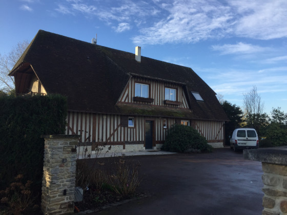 Maison à colombages au lieu-dit Les Pérelles
