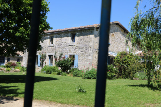 Maison ancienne à la Gravette