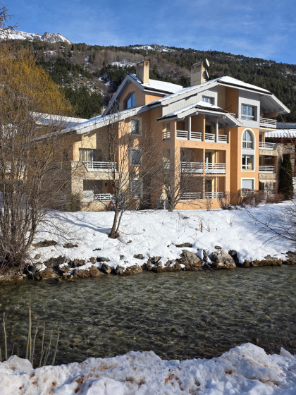 Maison  au bort de l'eau