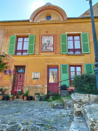 Maison de l\'ortie rouge