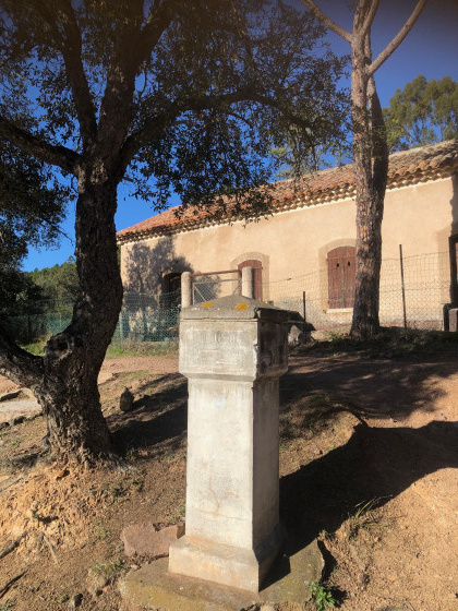 Maison foresti&egrave;re- La Cantine du Porfait