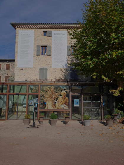 Maison Jean Ferrat