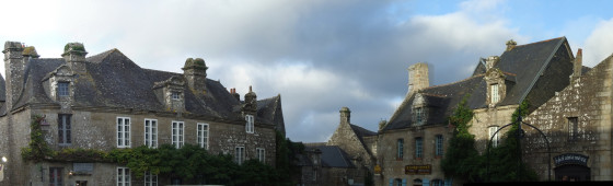 Maisons autour de la place centrale