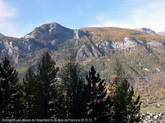Massifs colorés.