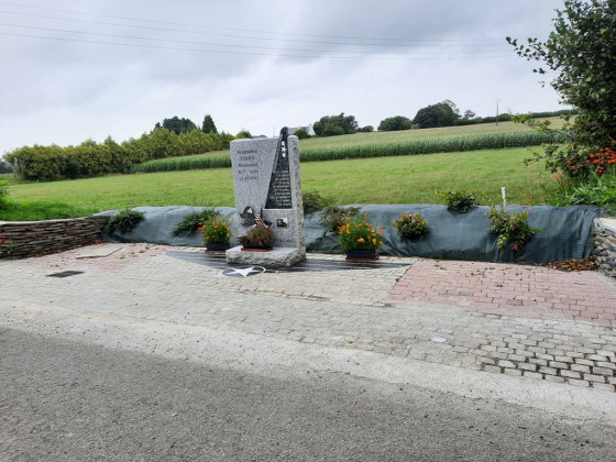 M&eacute;morial et st&egrave;le de Kerganaben.