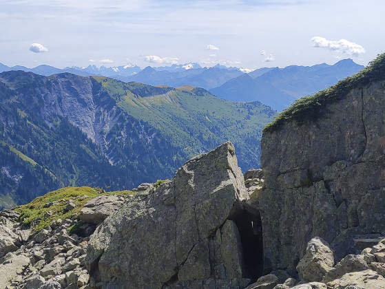 Montagnes au loin