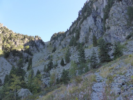 Montée dans le pierrier