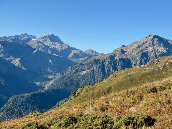 Montée sous le Pic de Frumezan
