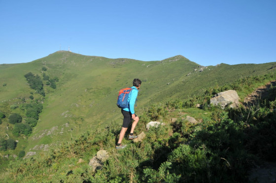 Mont&eacute;e vers l'Erregelu