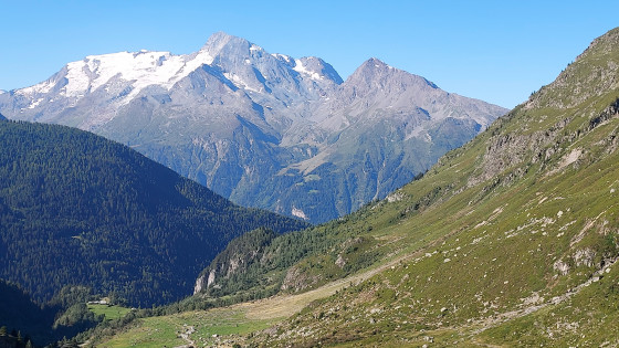 Montée vers le col de l\'Ouïe Blanche