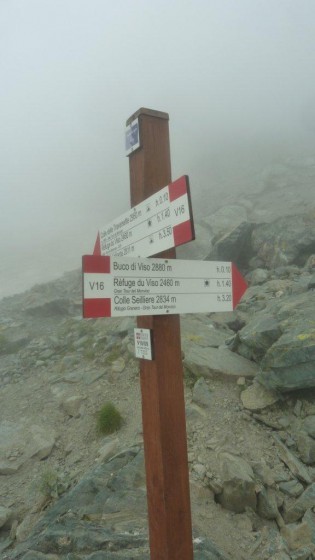 Mont&eacute;e vers le Col de la Traversette (Italie)